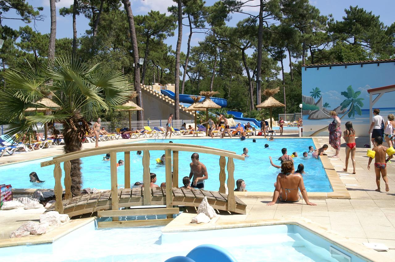 Camping Le Dauphin Hotel Saint-Georges-de-Didonne Exterior photo
