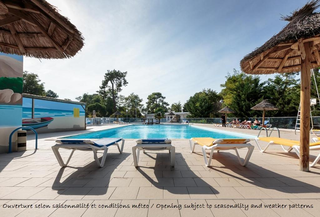 Camping Le Dauphin Hotel Saint-Georges-de-Didonne Exterior photo